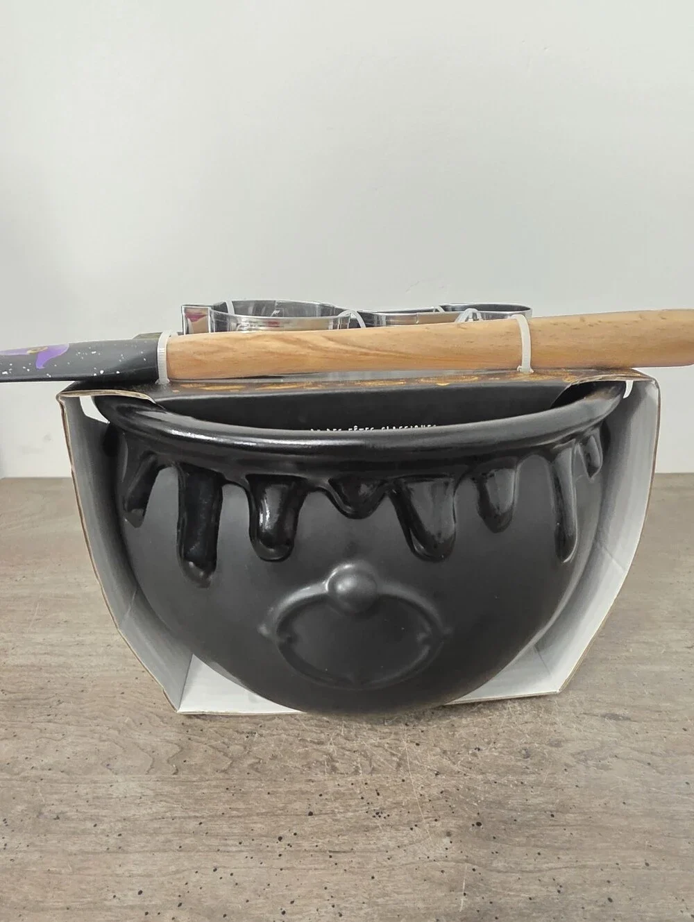 The Bake Shop Matte Black Dripping Cauldron Halloween Mixing Bowl